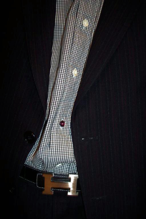 Hermès_belt_with_gilt_H_buckle