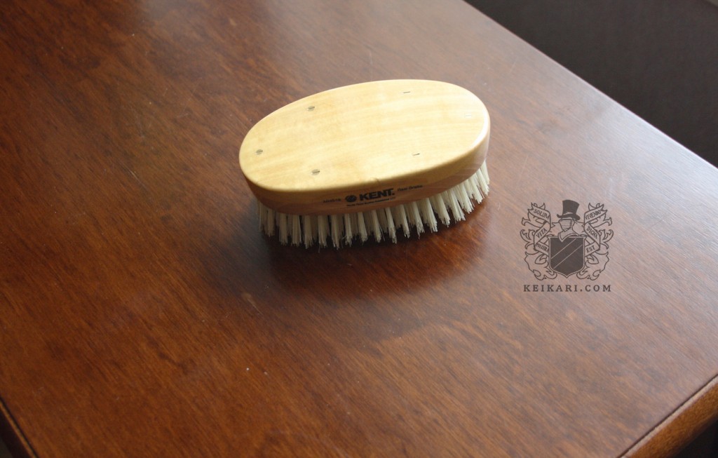 Handmade MHS18 Hairbrush from Kent Brushes