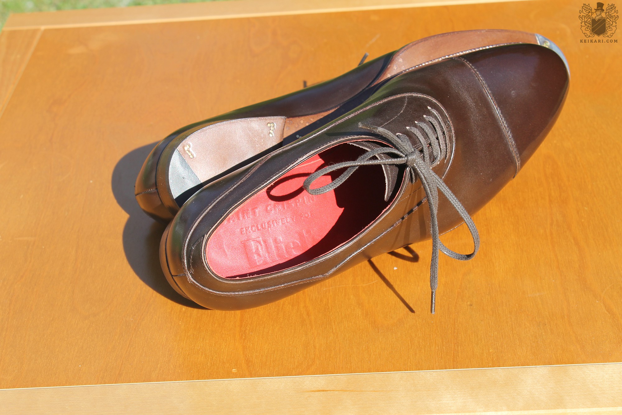 Anatomy_of_Saint_Crispin's_shoes_at_Keikari_dot_com13