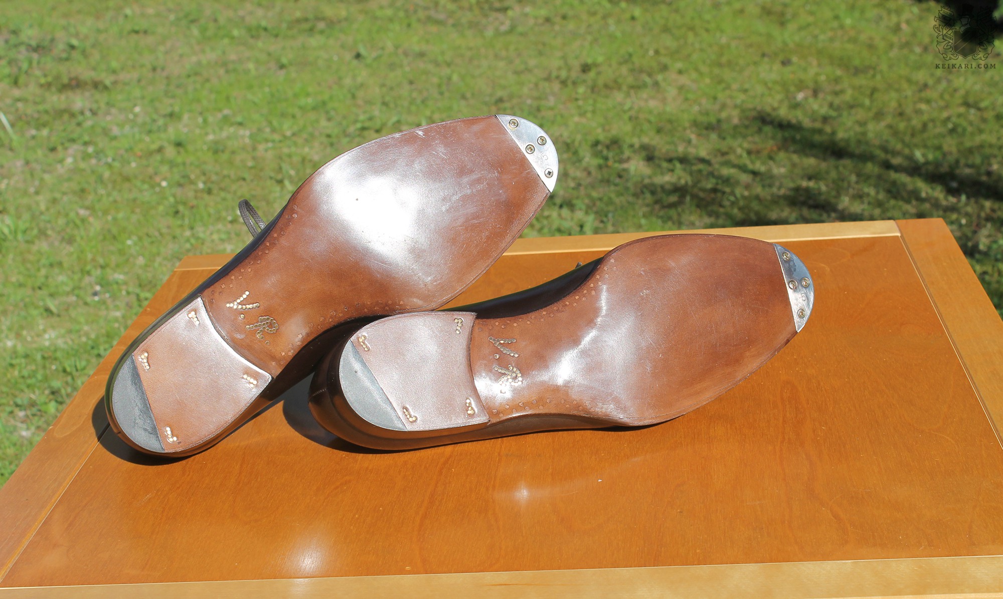 Anatomy_of_Saint_Crispin's_shoes_at_Keikari_dot_com14