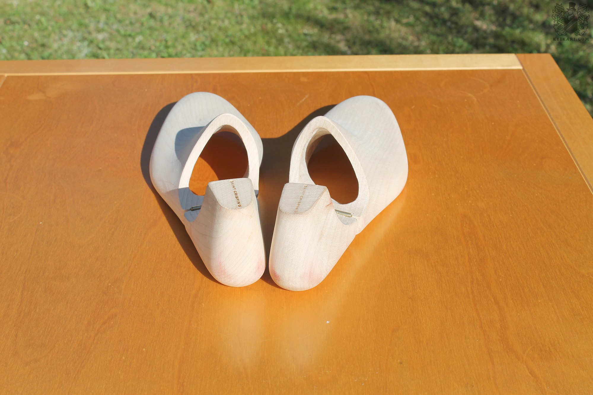 Anatomy_of_Saint_Crispin's_shoes_at_Keikari_dot_com16