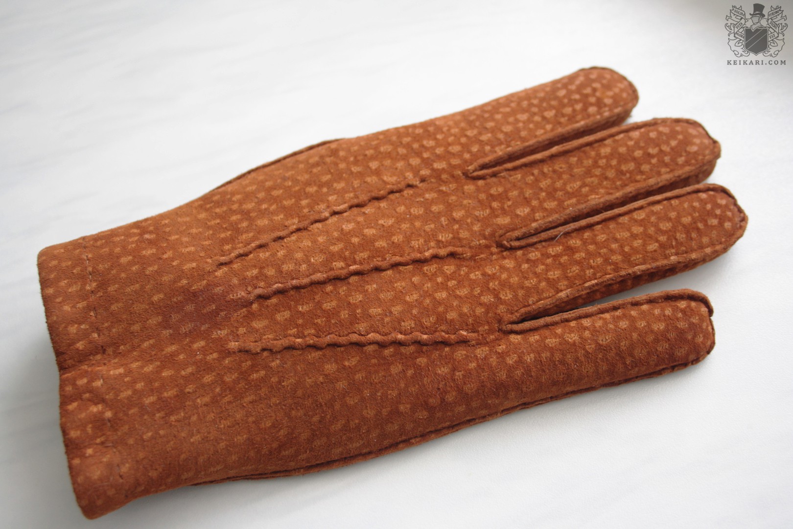 Made_to_measure_gloves_from_Jeeves_Store_at_Keikari_dot_com3
