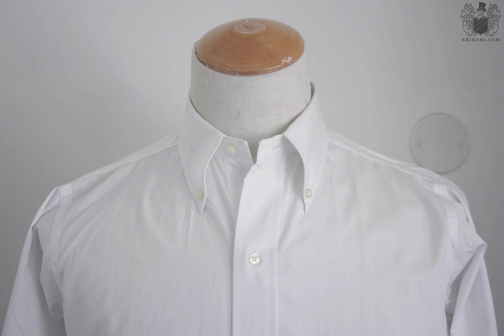 Anatomy_of_a_vintage_Brooks_Brothers_button-down_shirt_at_Keikari_dot_com02